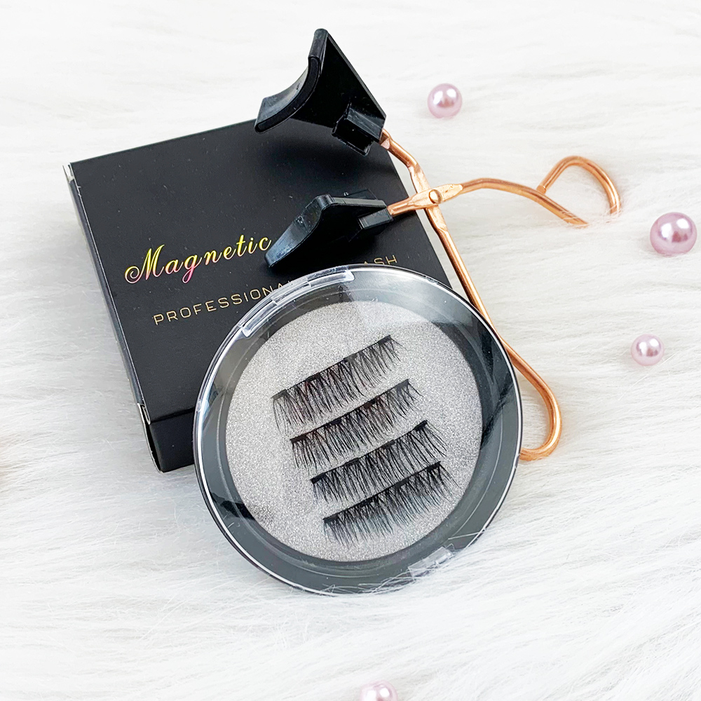 Strip Eyelashes 2017 (1).jpg