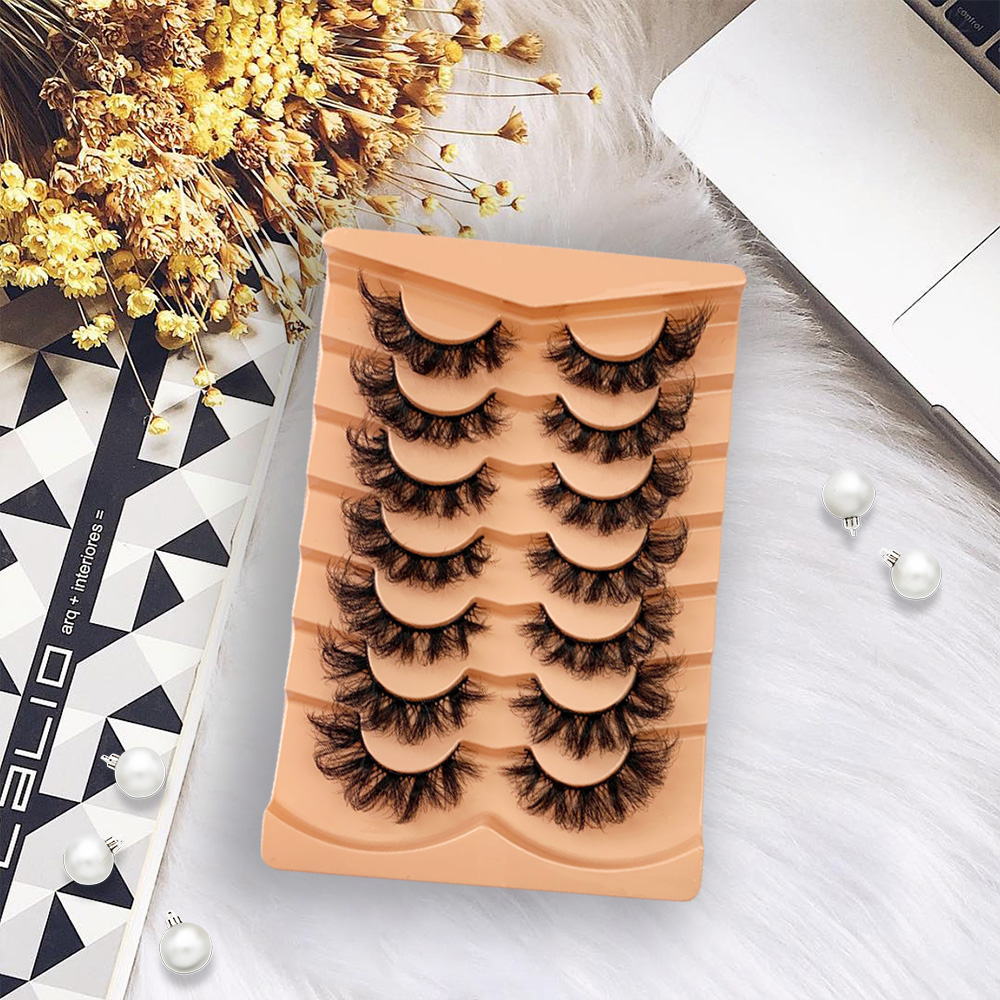 Fluffy Mink Eyelashes – Luxurious Volume & Bold Glamour (2)